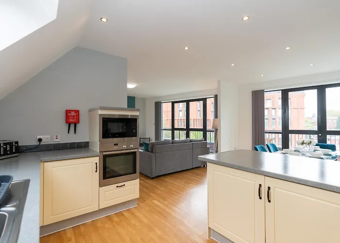 Cotels - The Millhouse Newly Refurbished Modern Apartments With Ultrafast Broadband, Free Parking & A Work Desk
