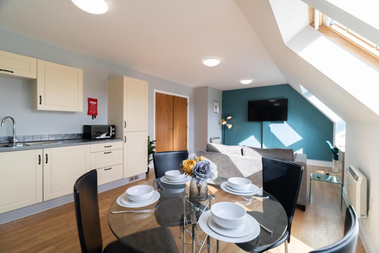 Cotels - The Millhouse: Modern With Ultrafast Wi-fi & Work Desks Derby