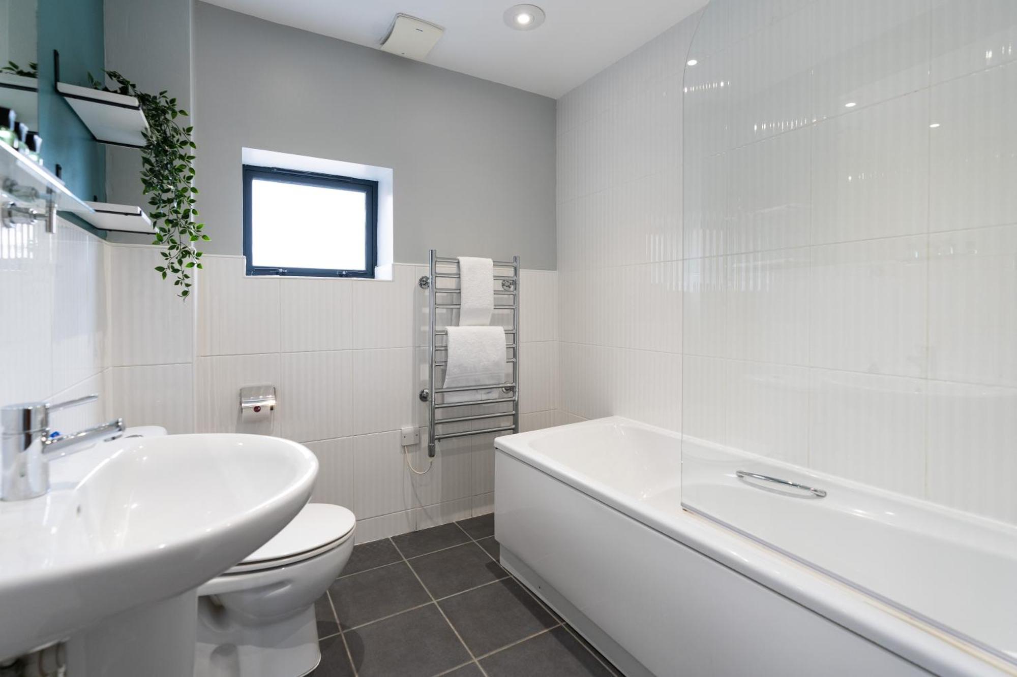 Appartamento Cotels - The Millhouse Newly Refurbished Modern With Ultrafast Broadband, Free Parking & A Work Desk *