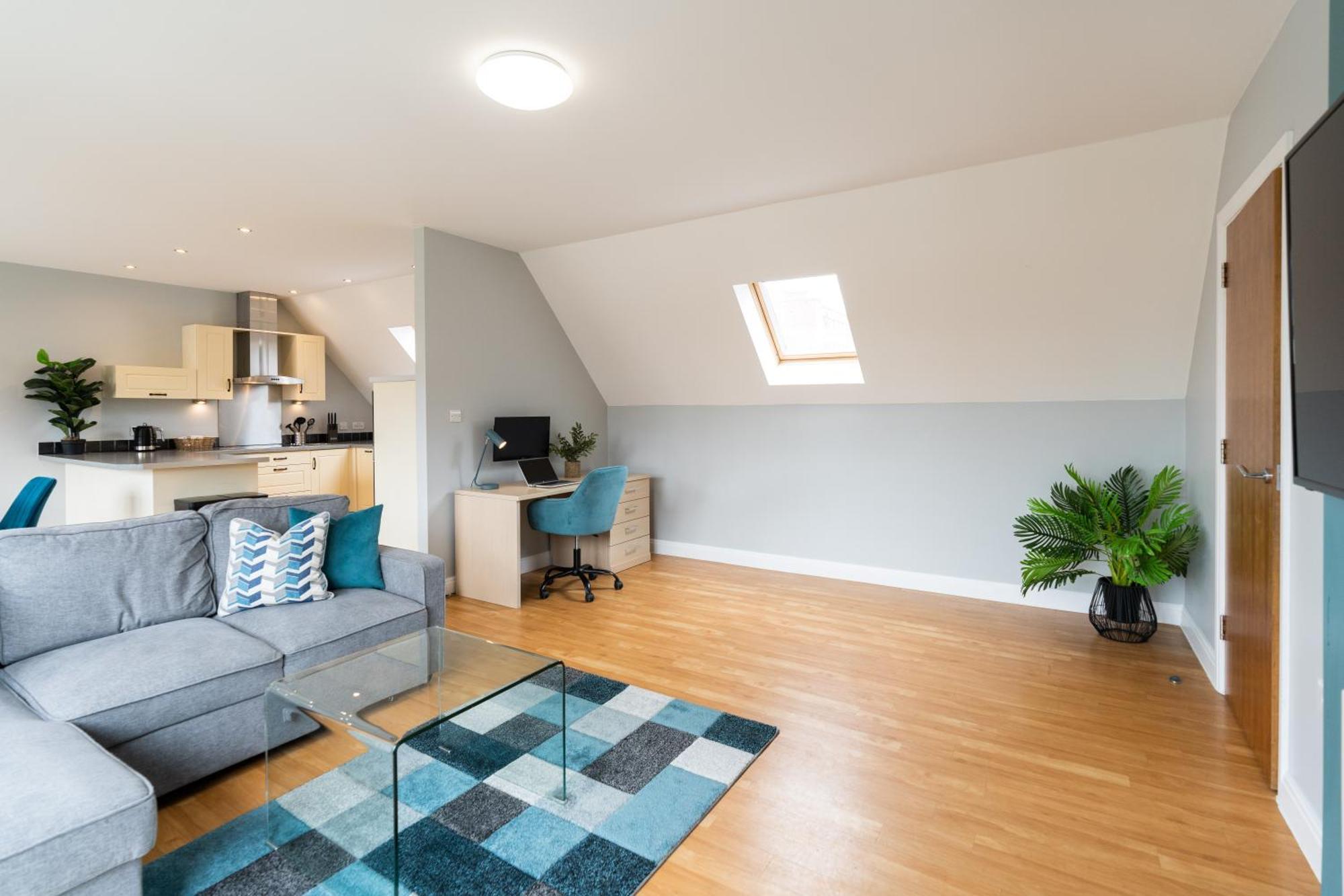 Cotels - The Millhouse Newly Refurbished Modern With Ultrafast Broadband, Free Parking & A Work Desk *